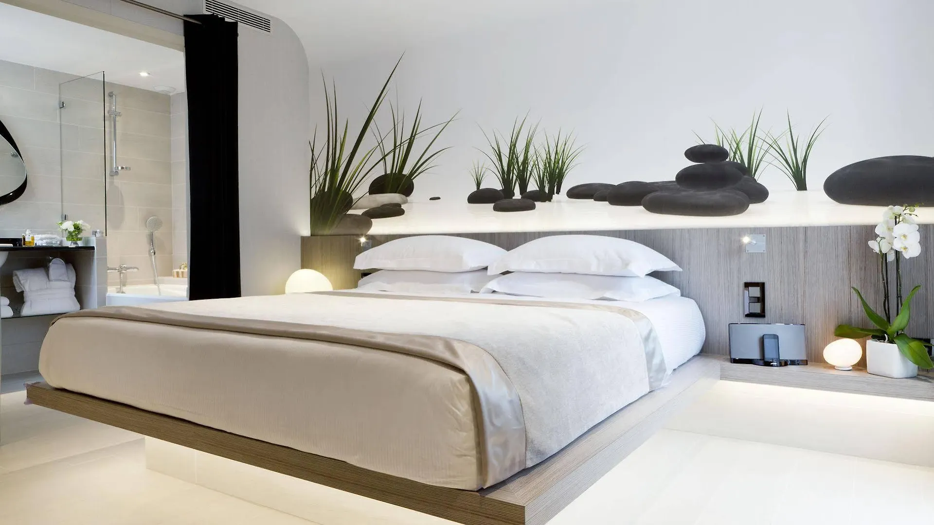 Jardin De Cluny Otel 4*