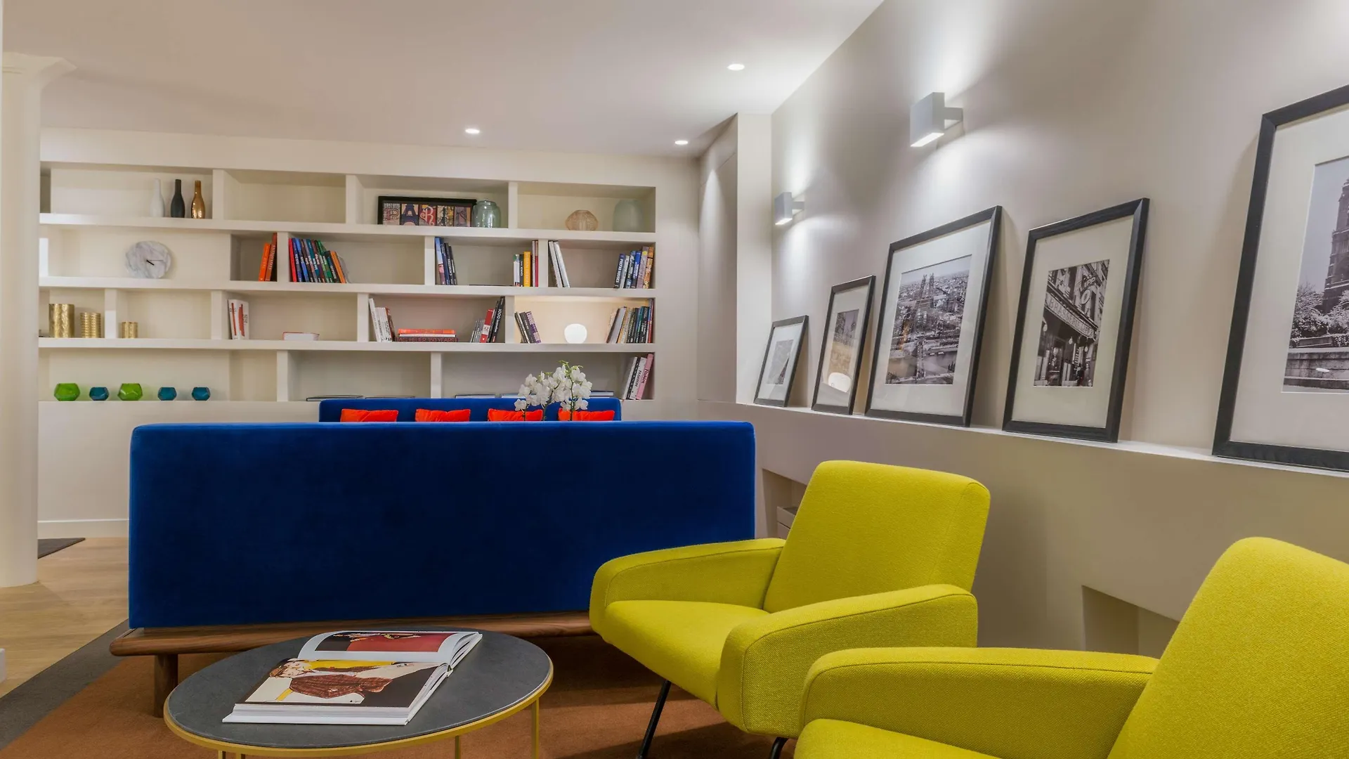 Otel Jardin De Cluny 4*