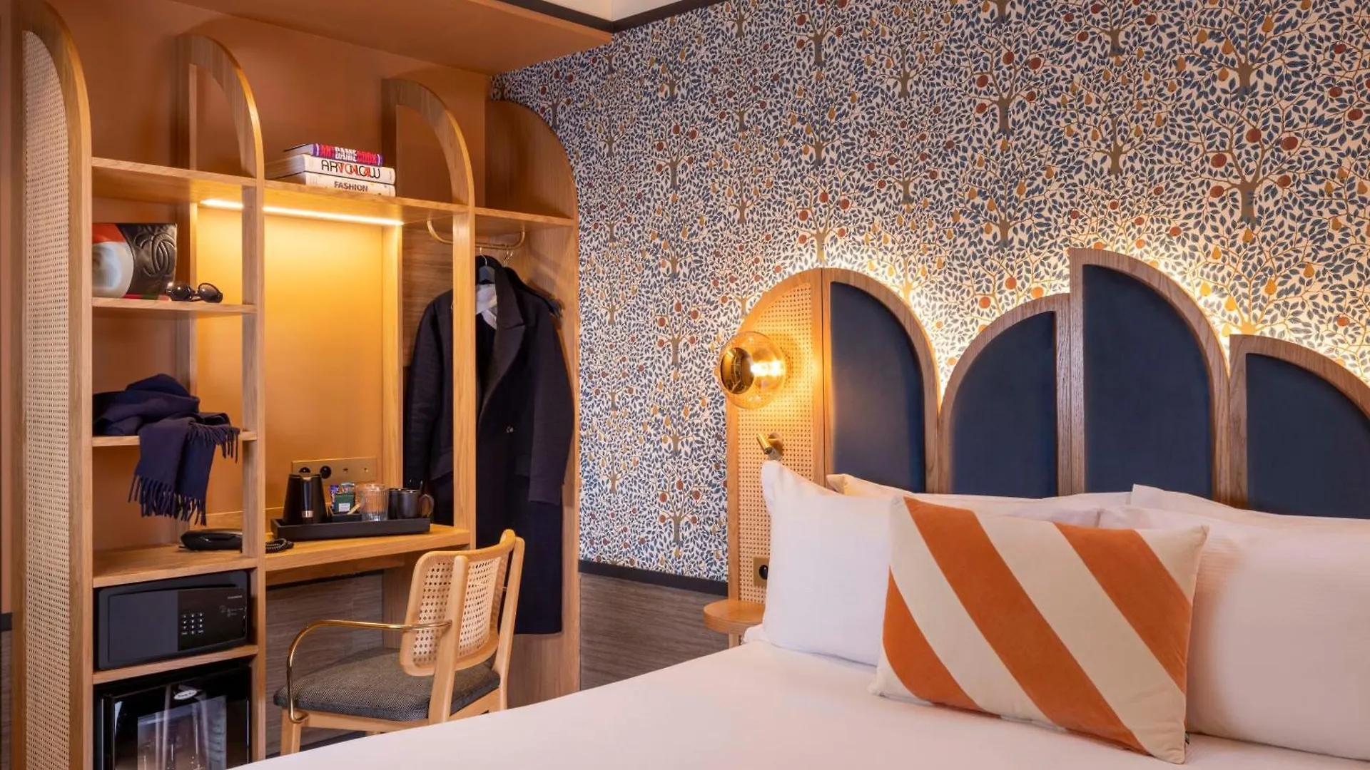 Jardin De Cluny Hotel Parigi